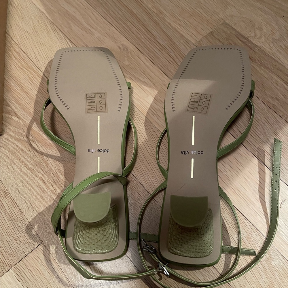 NEW-Dolce Vita Green Strappy Sandals with Medium Heel